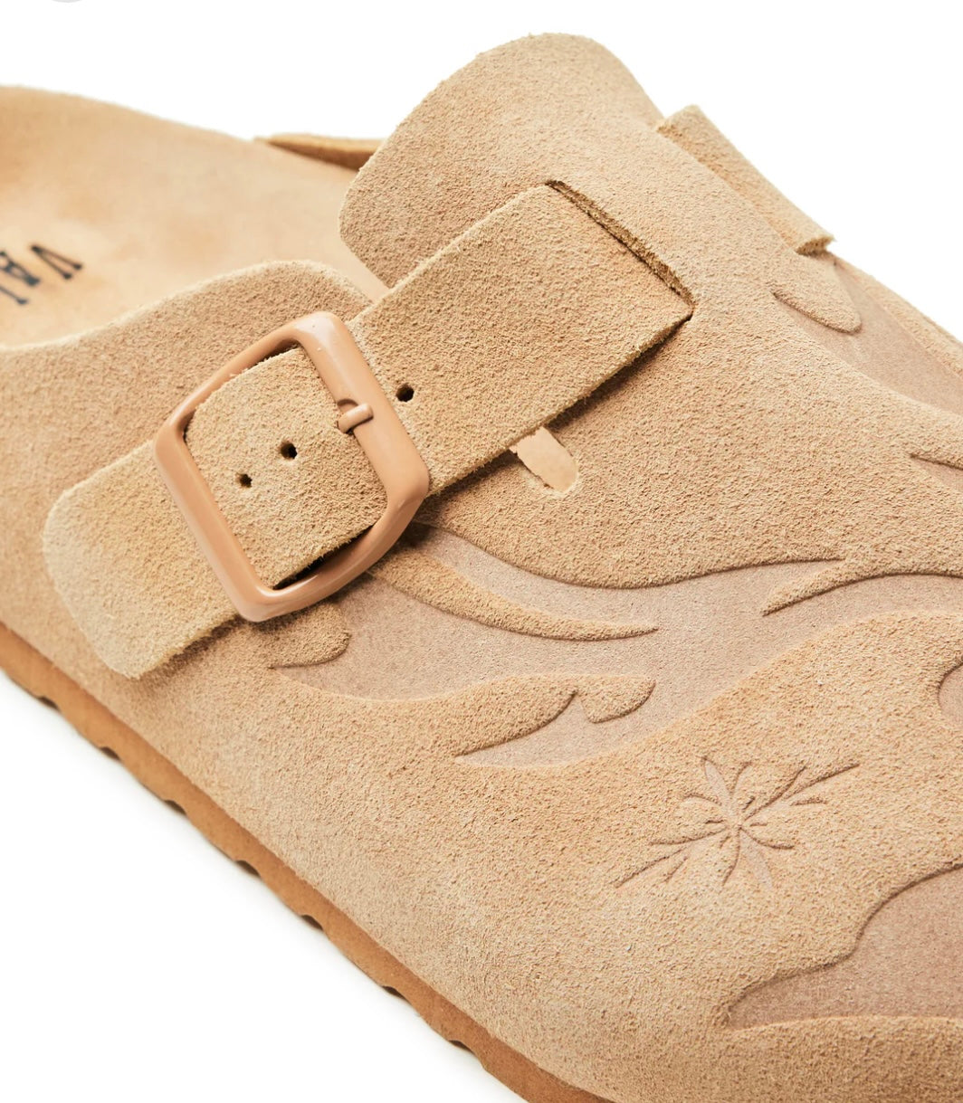 Vale Forever Tobacco Clogs