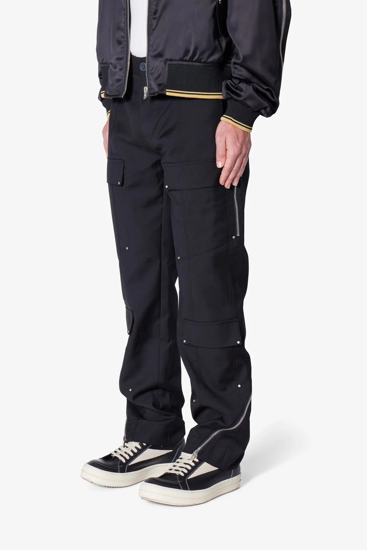 MNML Angled Zip Cargo Pants Black