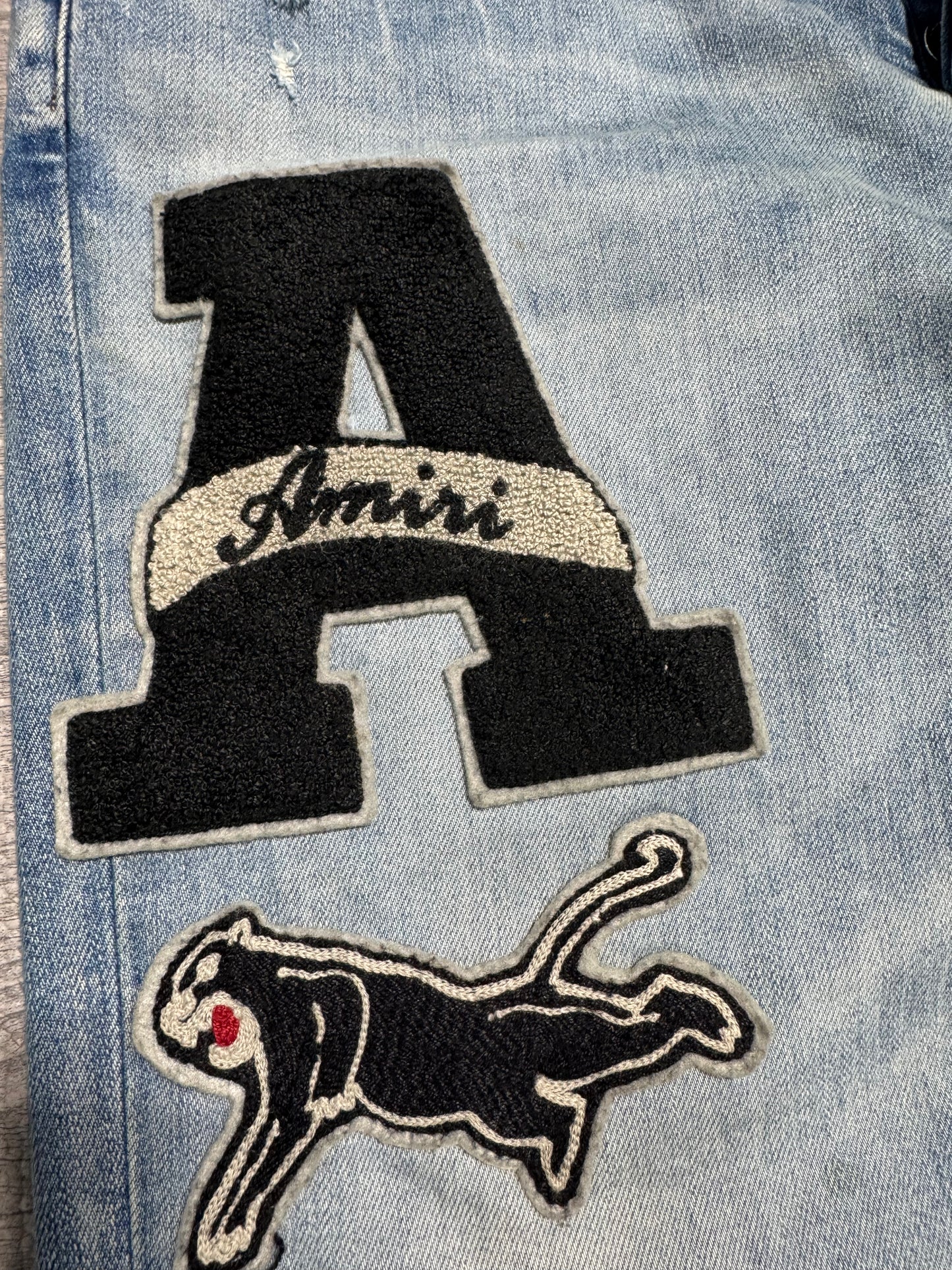 Amiri Jeans Varsity Panther Patch Clay Indigo (PREOWNED)