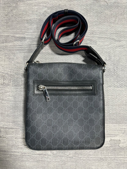 Gucci GG Supreme Small Messenger Bag Black (PREOWNED)