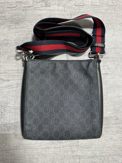 Gucci GG Supreme Small Messenger Bag Black Tab On Front (PREOWNED)